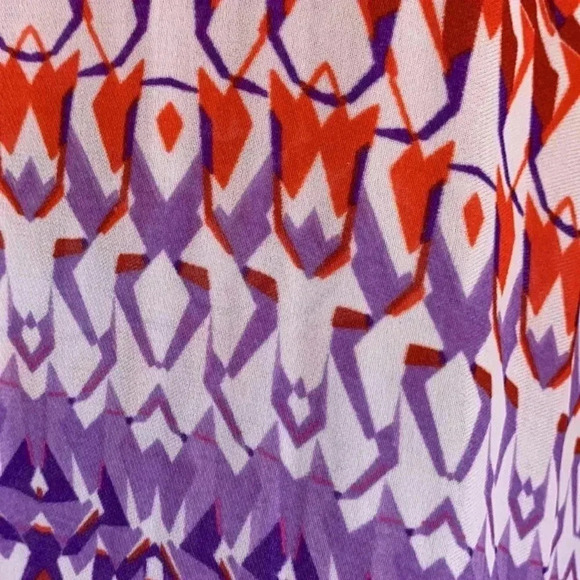 Lady Dutch semi sheer  tunic with purple trim and decorative buttons - Picture 3 of 8